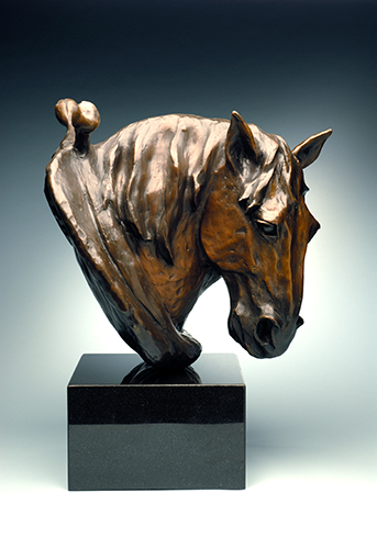 Photo of sculpture "Tom, the horse"